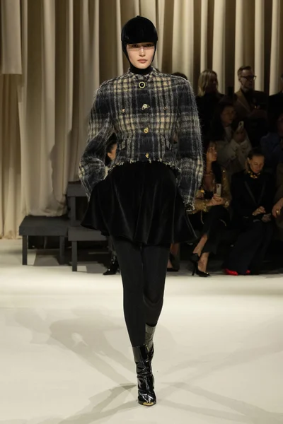Look 8